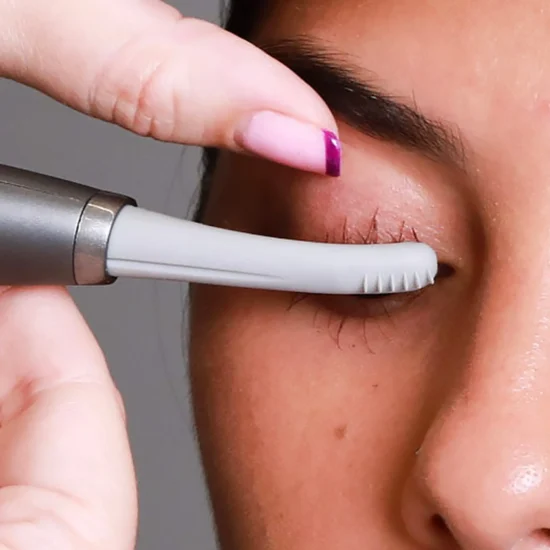 The Quiet Upgrade: Why a Heated Lash Curler Belongs in a Thoughtful Beauty Ritual